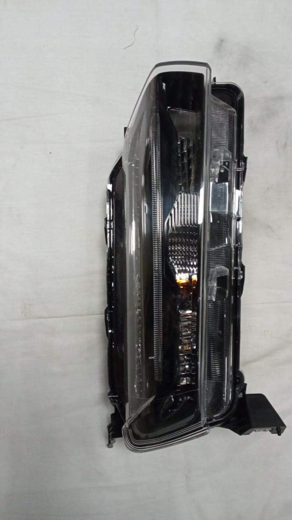 260300892R Drl Light Kwid New Model Spare Parts