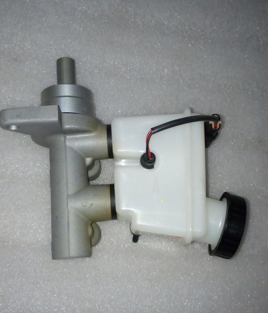 J96418831 Brake Master Cylinder Optra Spare Parts
