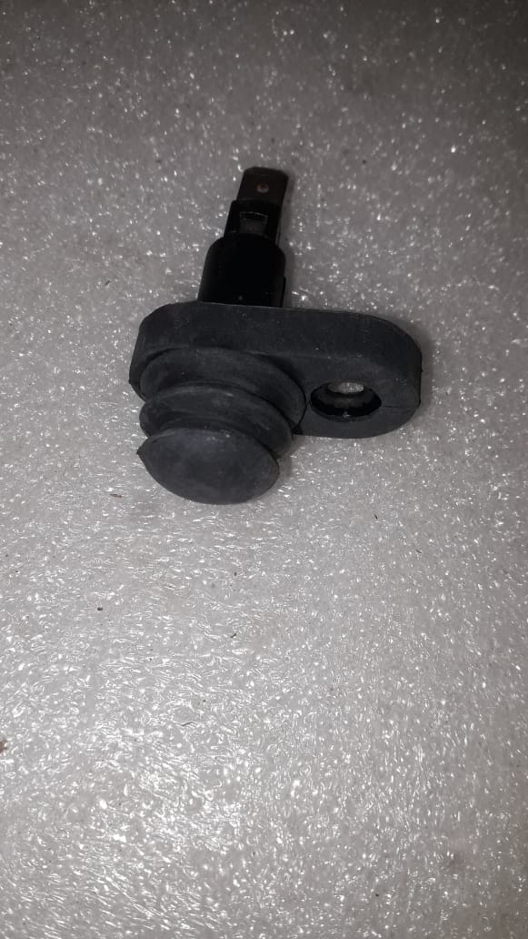 J981214L0 Door Switch Contact Aveo Left Side Spare Parts