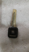 Load image into Gallery viewer, T97595391 Blank Key Tavera Spare Parts