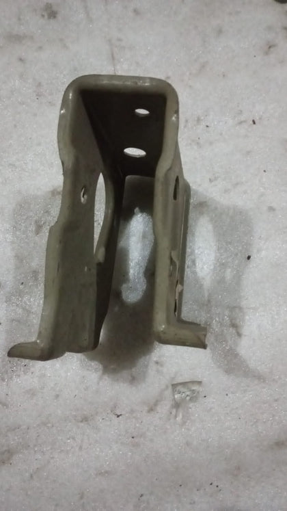 T97595337 Clutch Pedal Bracket Tavera Spare Parts