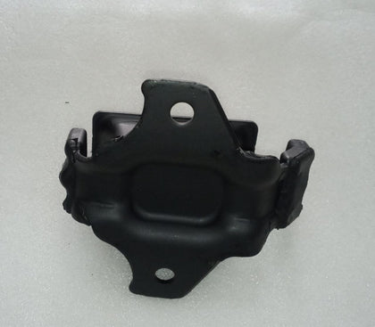 123610L021 Engine Mounting Fortuner Right Side Spare Parts