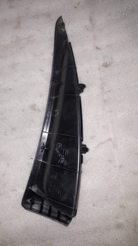 J96909446 Ip Passenger Moulding Black Beat Spare Parts