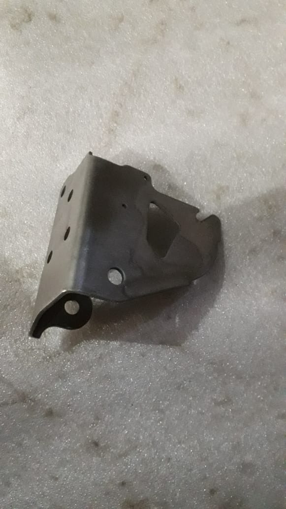T97595333  Accelerator Pedal Bracket Tavera