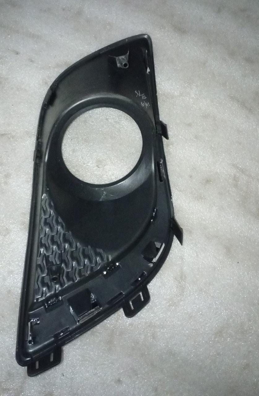 J29600144  Fog Lamp Cover Spark Left Side