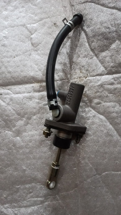 J24519331  Clutch Master Cylinder Enjoy