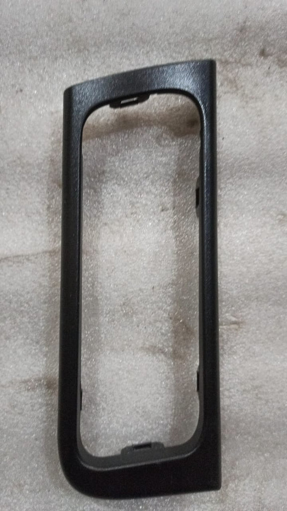 INSIDE HANDLE COVER OPTRA MAGNUM J96548327