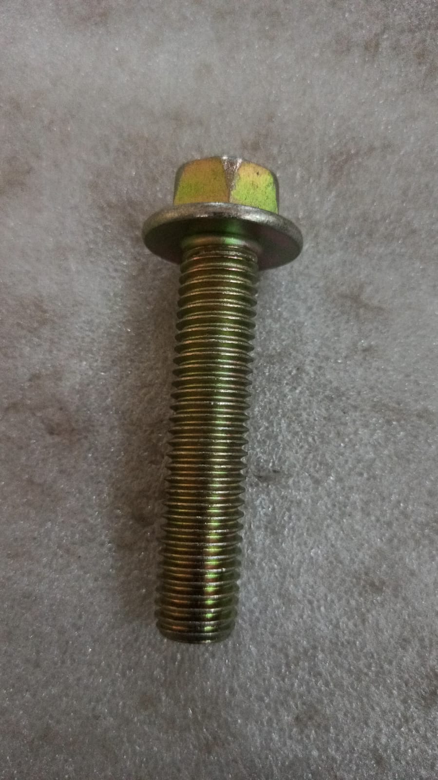 T28284319  Damper Bolt Tavera