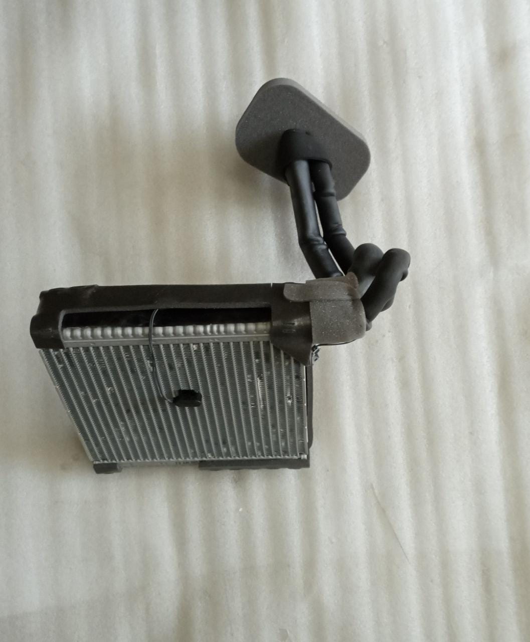 E4BZ19860E Cooling Coil Ford Figo CarTrends