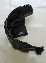 Load image into Gallery viewer, LINING REAR FENDER RH 75511M74L00