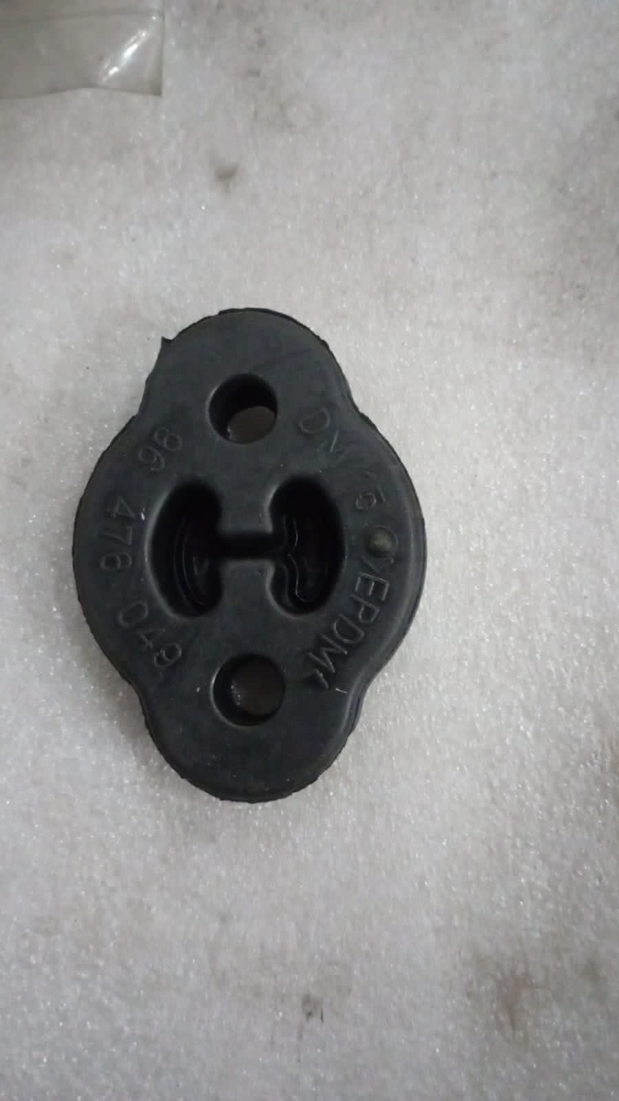 J96476049 RUBBER HANGER AVEO