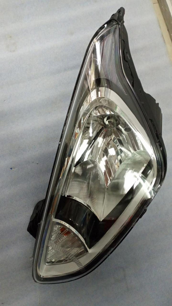 HEAD LAMP XCENT LH BLACK 92101B4400