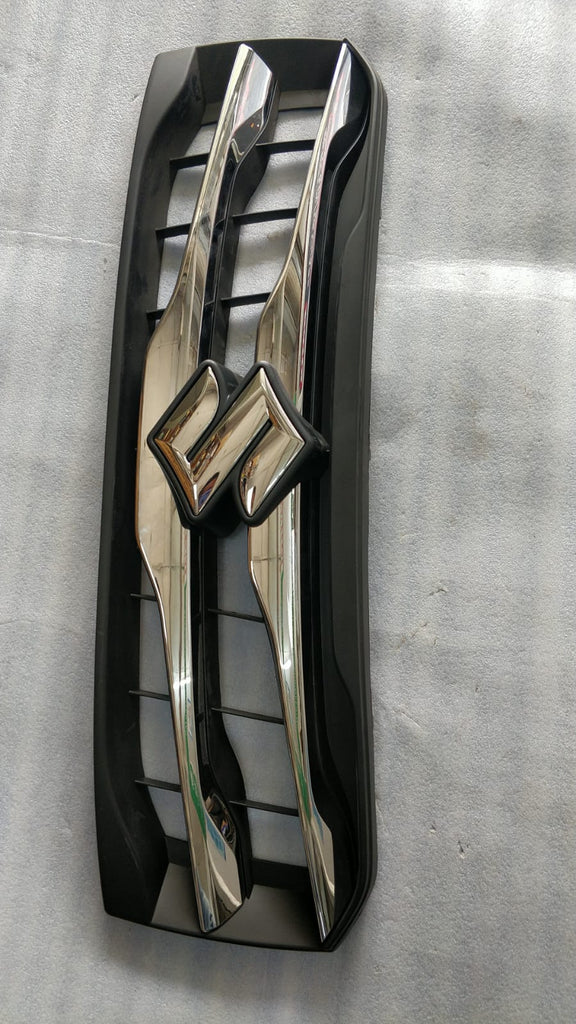 71740M64M00-C48 RADIATOR GRILLE S CROSS – CarTrends