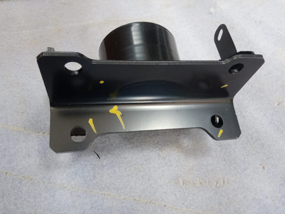 MOUNTING   ERTIGA LEFT SIDE   11620m74l50