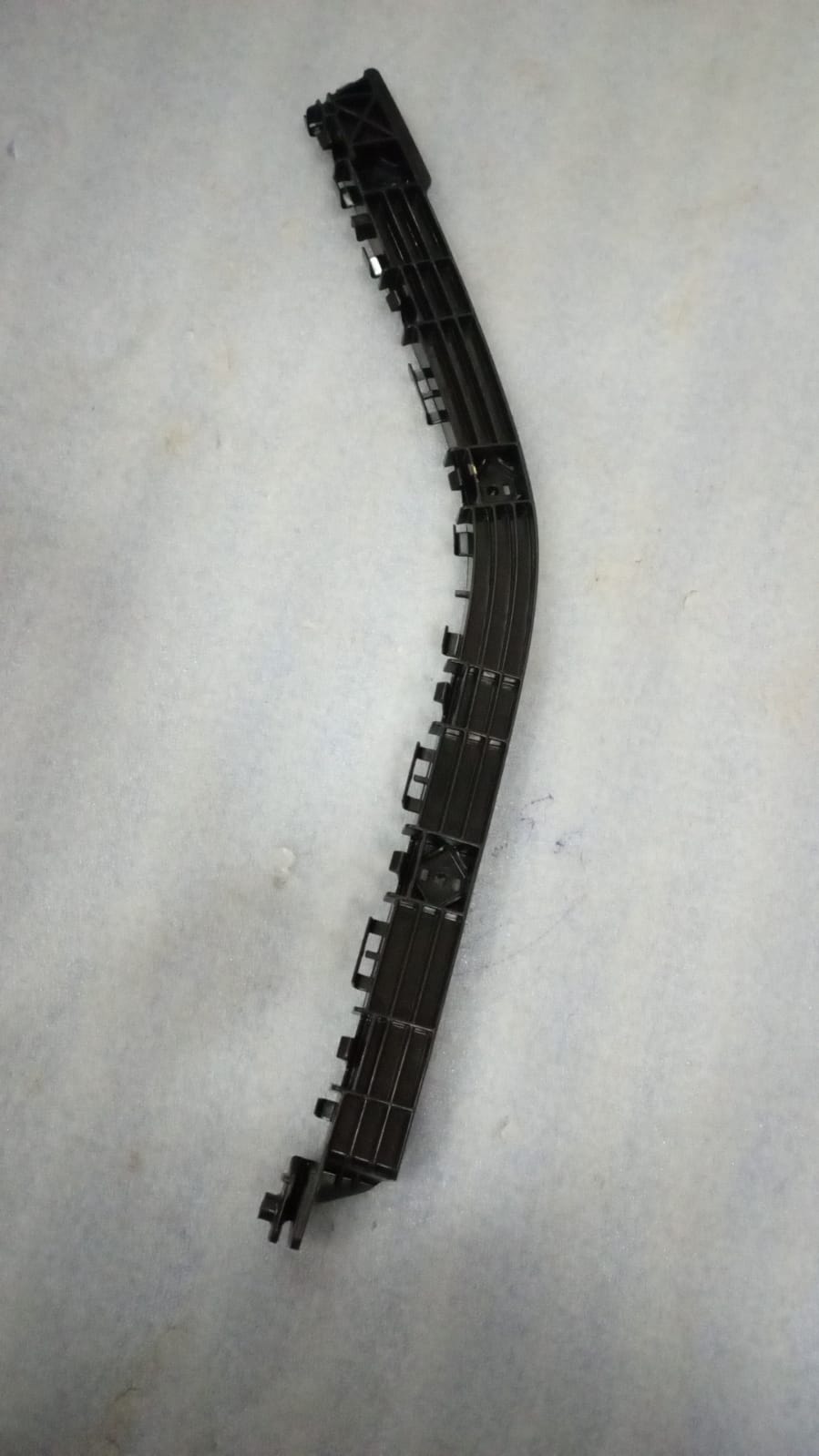 HOLDERRR BUMPER SIDEL 71822M72R00