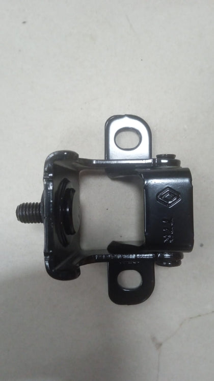 844005607R   Dicci Hinge Kwid