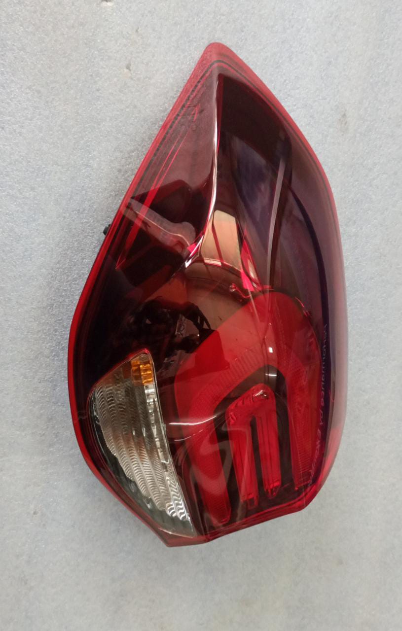 TAIL LAMP I 20 ACTIVE LH SIDE  92401C7500