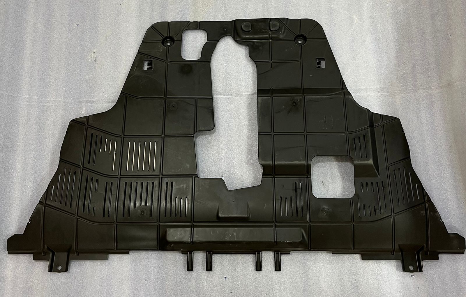 K68244401AB Engine Cover Jeep Compass – CarTrends