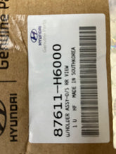 Load image into Gallery viewer, HOLDER ASSEMBLY VERNA 87611H6000