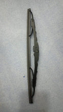 Load image into Gallery viewer, WIPER BLADE BOSCH 12 INCH