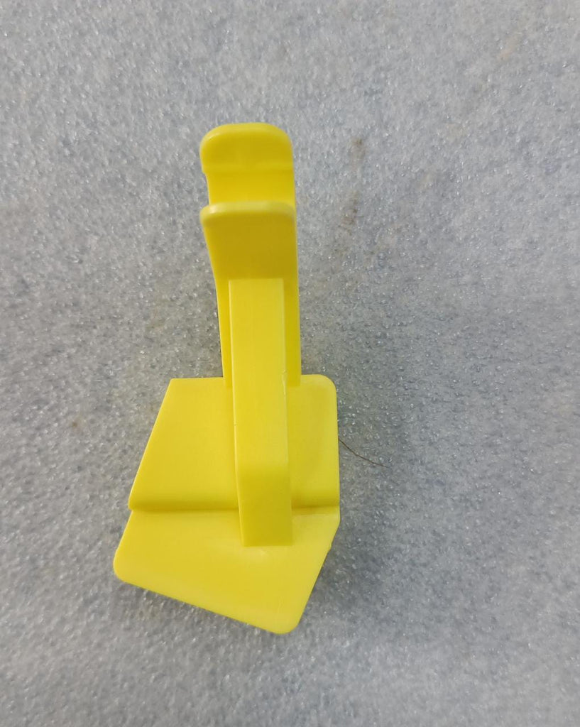 8A6Z16828B BONET CLIP ECOSPORTS