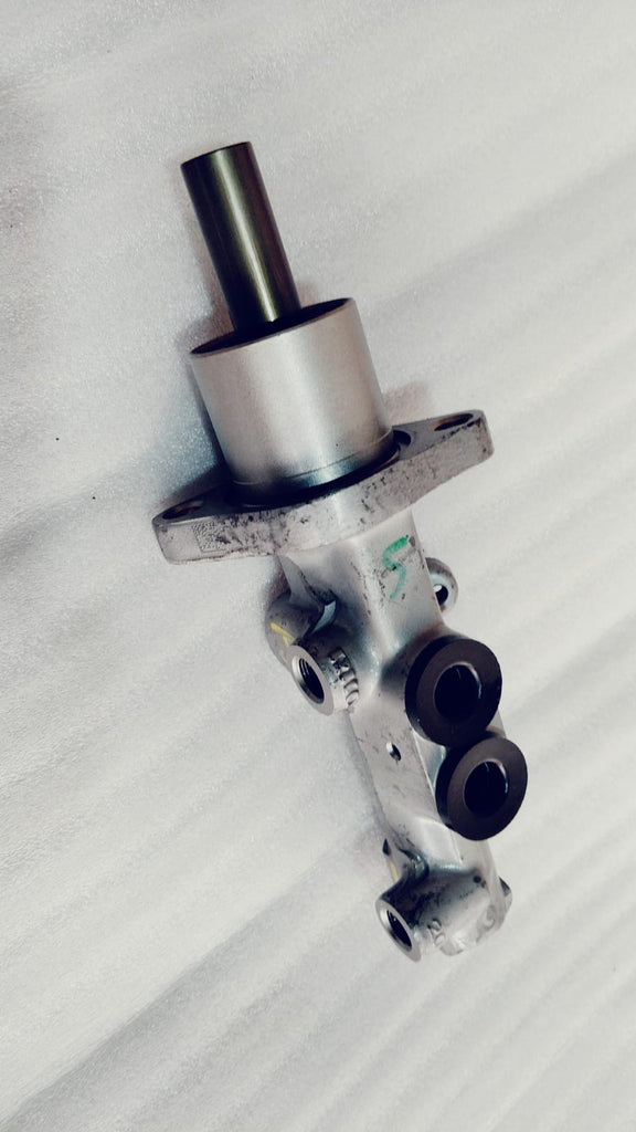 6RF614019   Brake Mater Cylinder Skoda Fabia