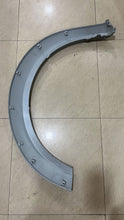 Load image into Gallery viewer, FRONT WHEEL ARCH PAJERO SPORTS RIGHT SIDE
