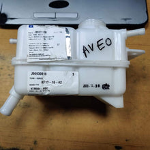 Load image into Gallery viewer, Coolant Bottle Aveo J96930818