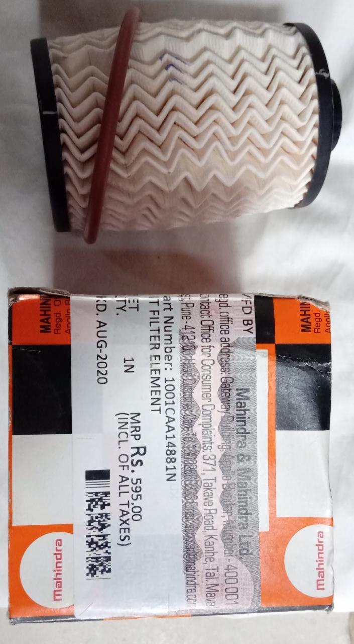 CarTrends oil filter for Scorpio, XUV 500, TUV 300, Maxi Truck, and KUV 100 spare parts, showing the filter and packaging.