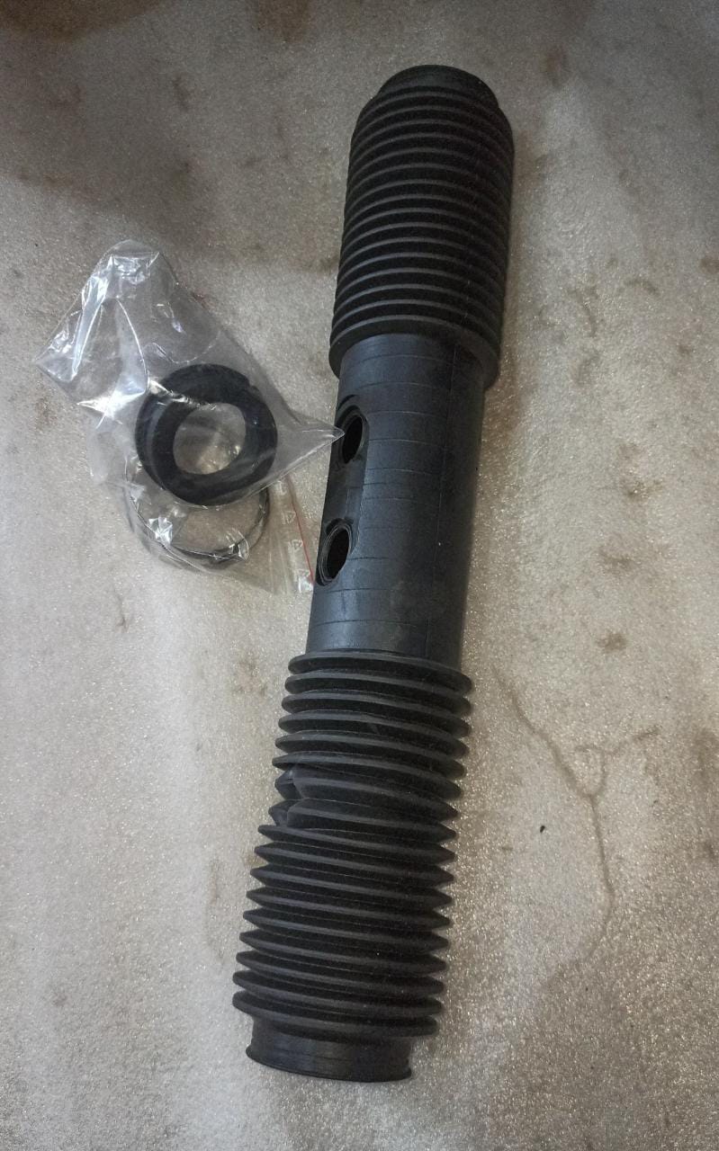 CarTrends Astra boot set spare parts for car repair, featuring multiple boot components arranged neatly.