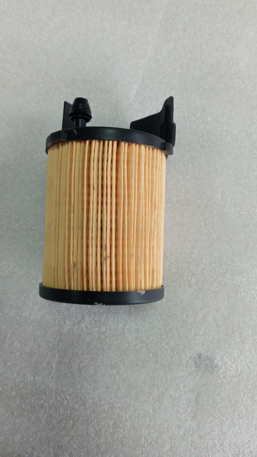 CarTrends oil filter for Ford Figo Aspire, spare part designed for engine oil filtration, with a durable metal casing.