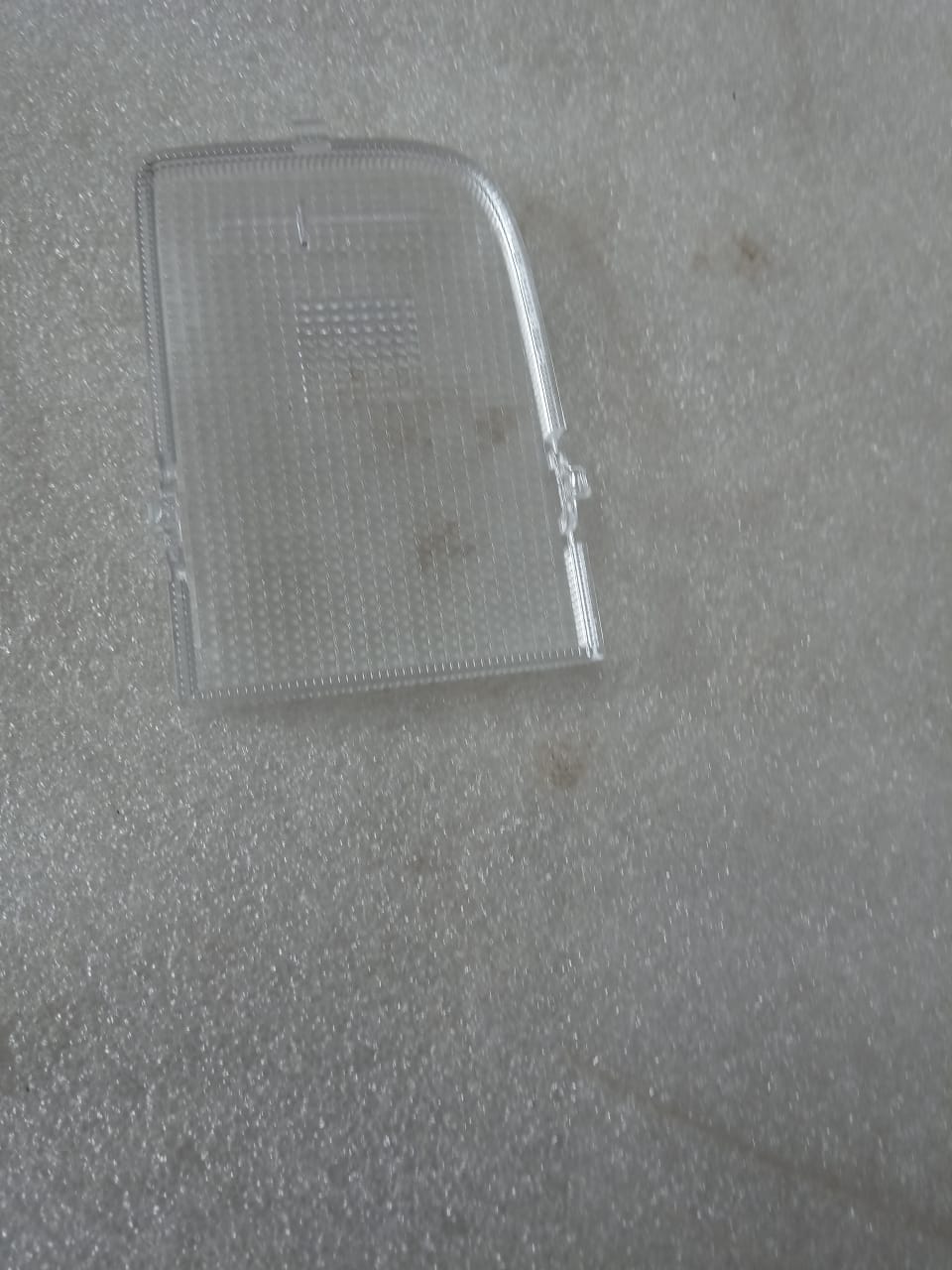 CarTrends roof light cover for Maruti Suzuki Ciaz, left side spare part, black plastic component with mounting details