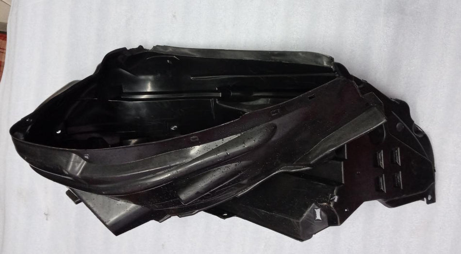 Front right fender lining for Honda Civic, spare part by CarTrends, showing the black plastic inner wheel arch component.