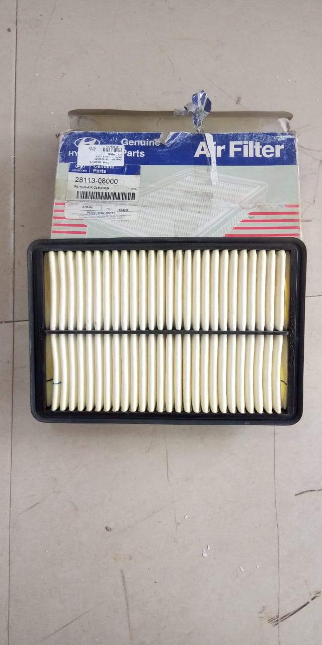 CarTrends air cleaner filter for Hyundai Elantra old model, spare part number 2811308000, shown in close-up.