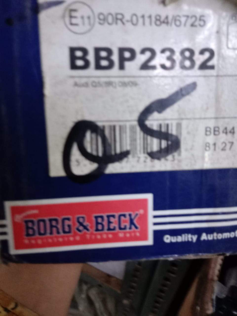 Front brake pad for Audi Q5 by CarTrends, spare parts image showing the BBP2382 brake pad for vehicle replacement.