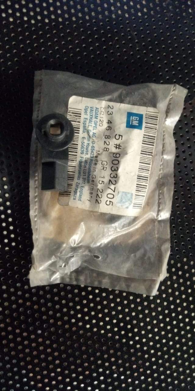 CarTrends Astra spare parts clip, durable plastic automotive component for Astra vehicle repair or maintenance.