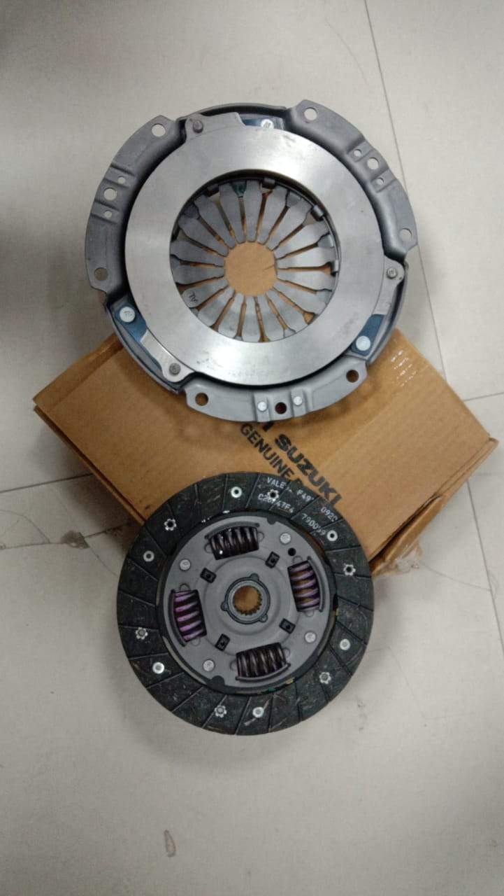 CarTrends clutch pressure plate set for Alto old model, showing the spare parts with metal components and mounting features.