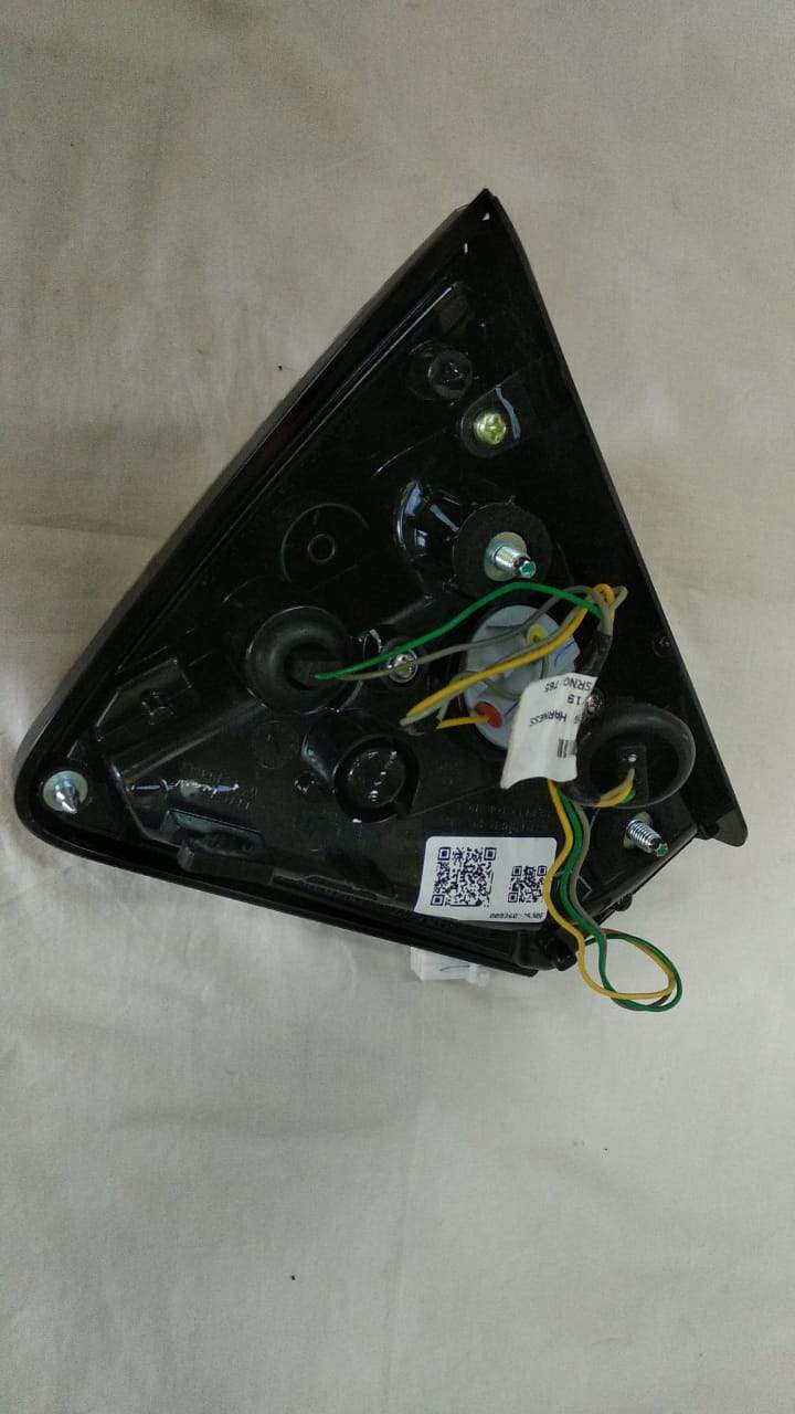 CarTrends serpentine belt for Swift, Baleno, Brezza, and Ertiga, showing the black automotive spare part.