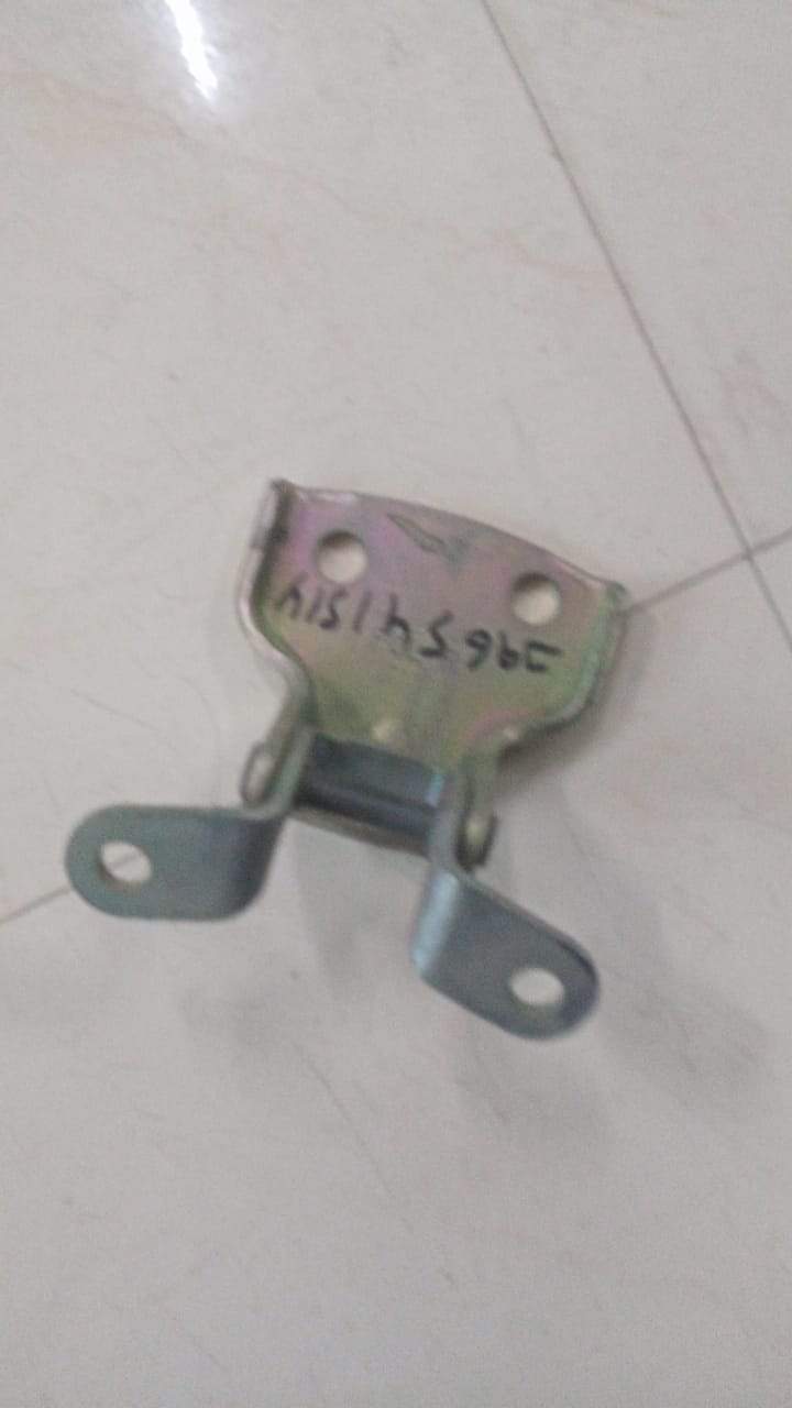 CarTrends Door Hinge Aveo spare part, showing a close-up of the metal hinge component for vehicle door installation.