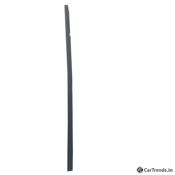 Rear right door seal for Chevrolet Tavera by CarTrends, spare part with part number T97595004, shown mounted on vehicle door.