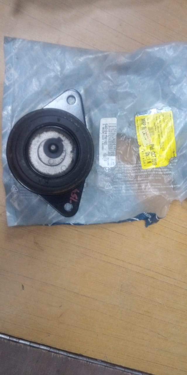 CarTrends white bracket body for Tiago, Tigor, Nexon, and Altroz spare parts, shown as a right-side engine mounting component.