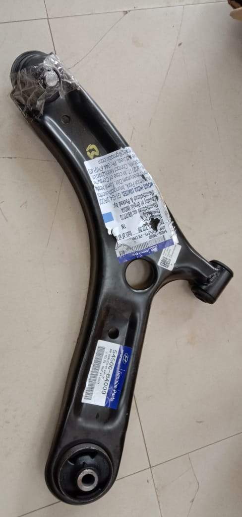 CarTrends front left arm spare part for Hyundai Xcent Grand I10, part number 54500B4000, visible in the image.