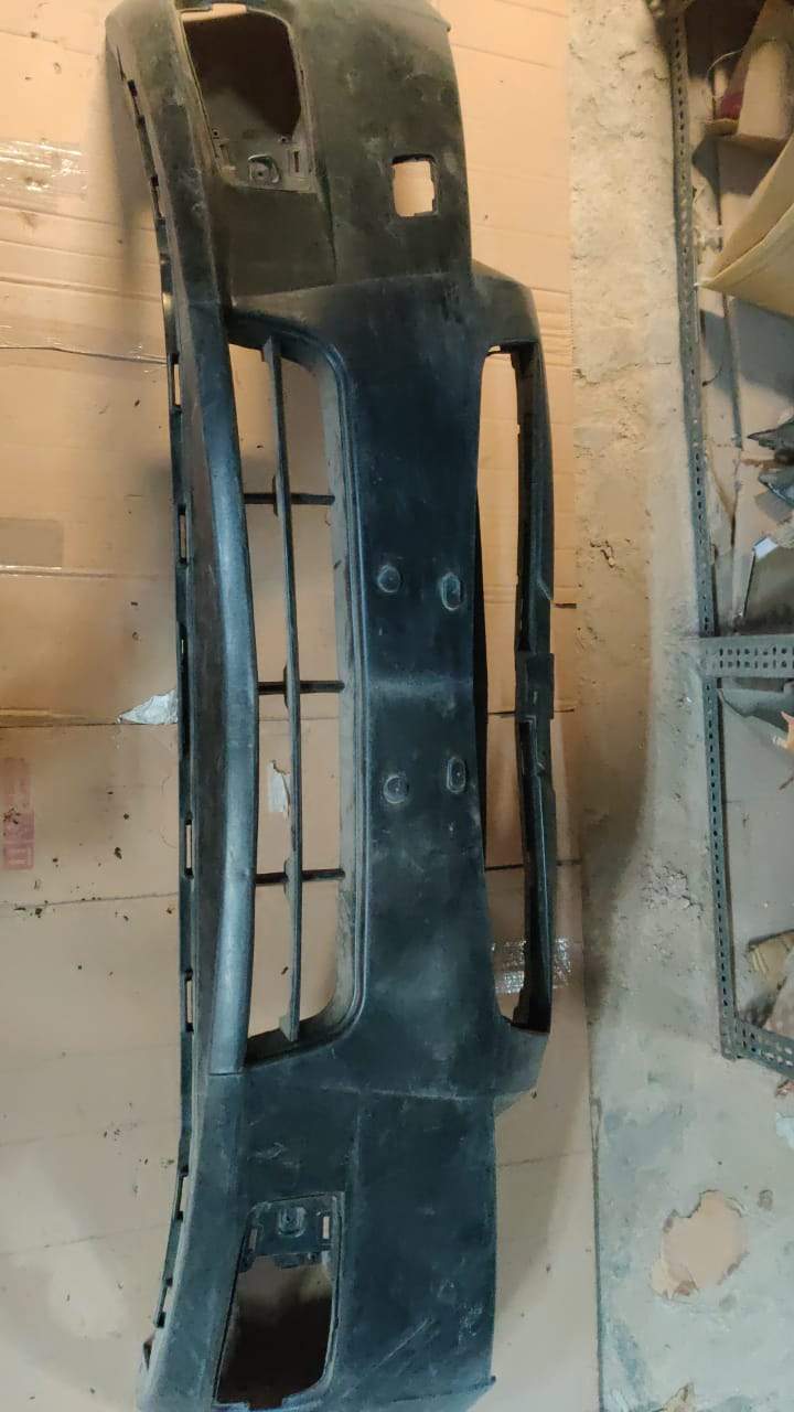 CarTrends fascia bumper for Chevrolet Cruze front view, spare part with part number J96981088, showing the bumper's design.