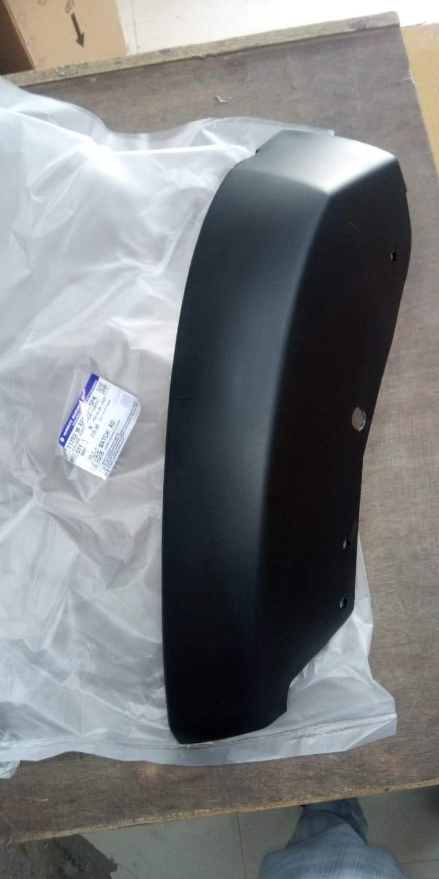 CarTrends front bumper lower corner spare part for Suzuki Breeza, with part number 71792M82P005PK, showing the bumper corner detail.