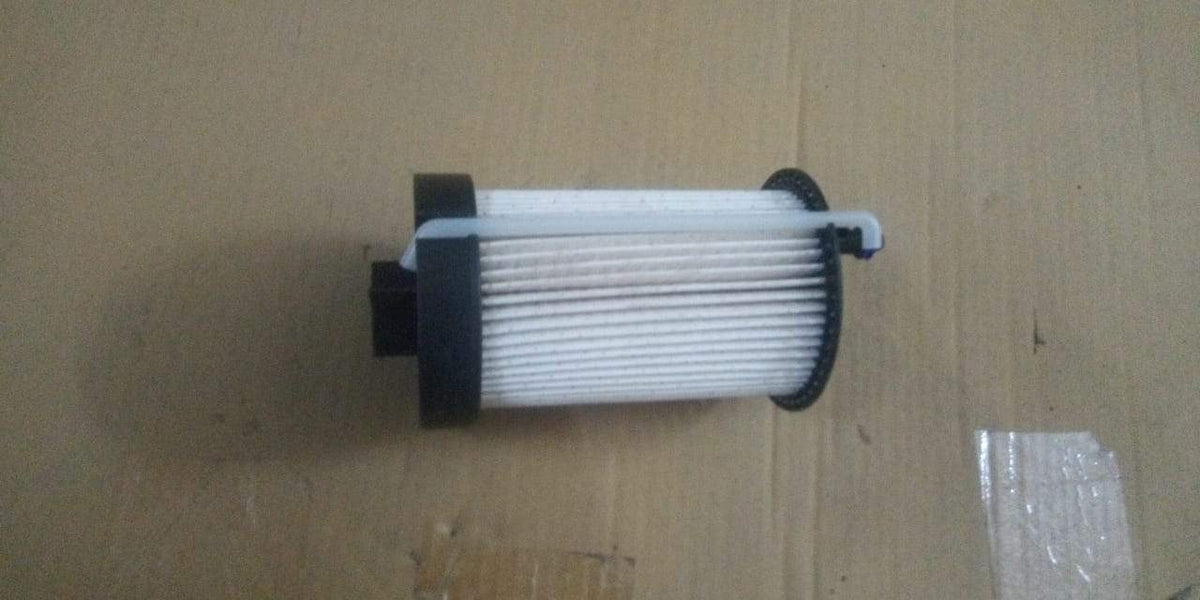 CarTrends fuel filter for Skoda S6031NE, a spare part with a clean, visible filter element and durable housing.
