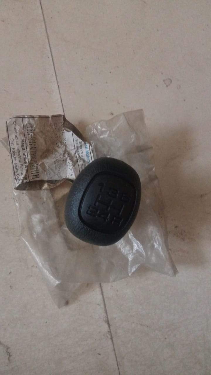 CarTrends Chevrolet Tavera gear knob change lever, spare part for T94453174, showing the replacement gear shift lever.