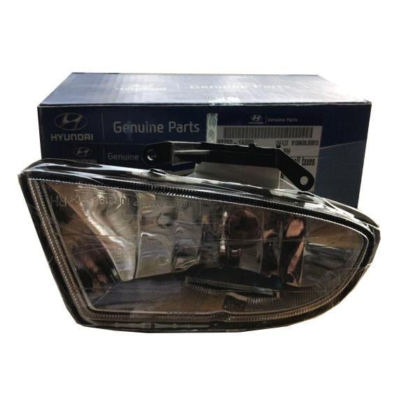 CarTrends fog light for Hyundai Accent, right side, spare part, high-quality automotive fog lamp for vehicle lighting.