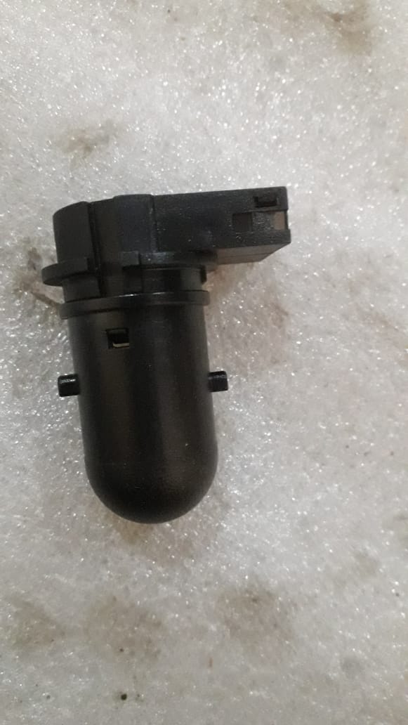 CarTrends sun load temperature sensor for Beat, Spark, Cruze, SAIL; automotive spare parts with durable sensor component.