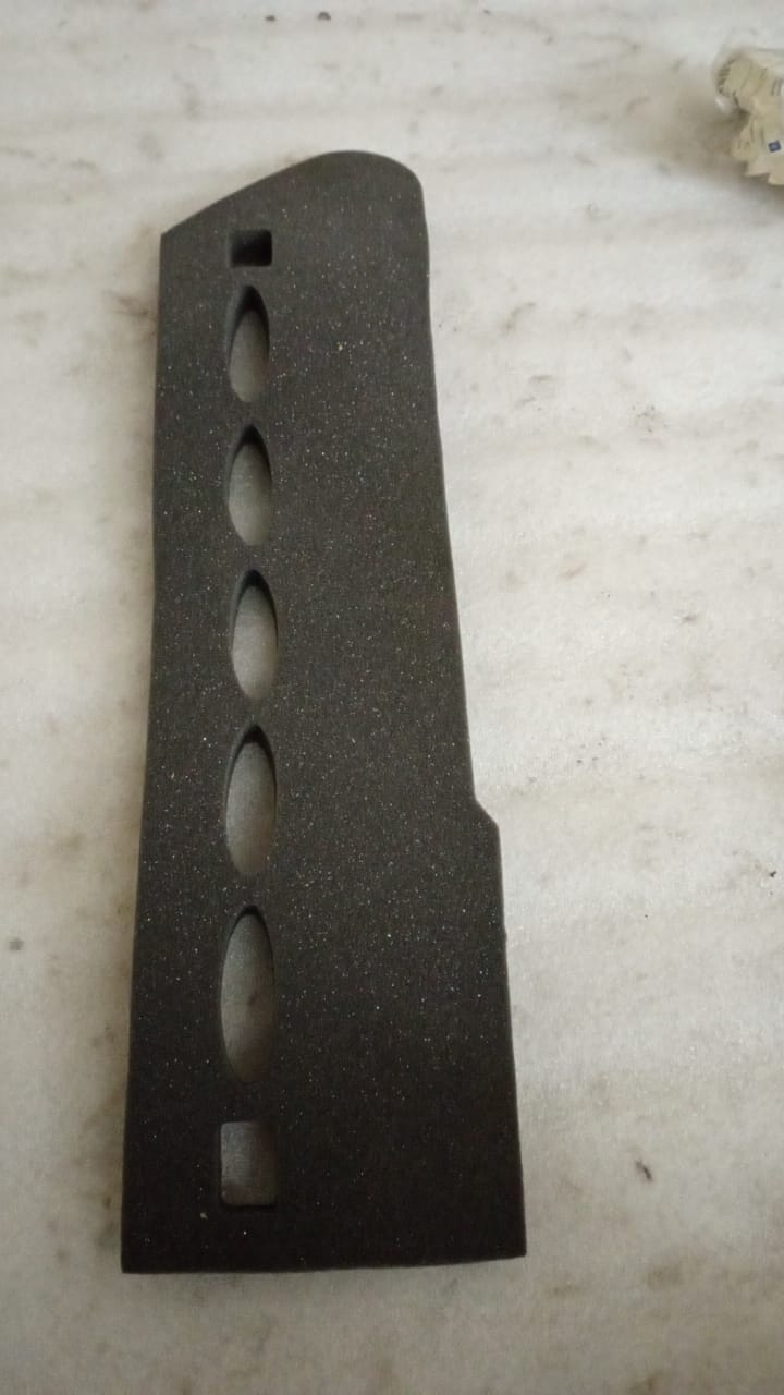 CarTrends radiator seal for Captiva, spare car part designed to ensure proper radiator sealing and coolant protection.