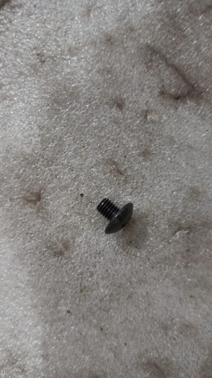 CarTrends window screw for Aveo, a spare car part displayed on a white background.